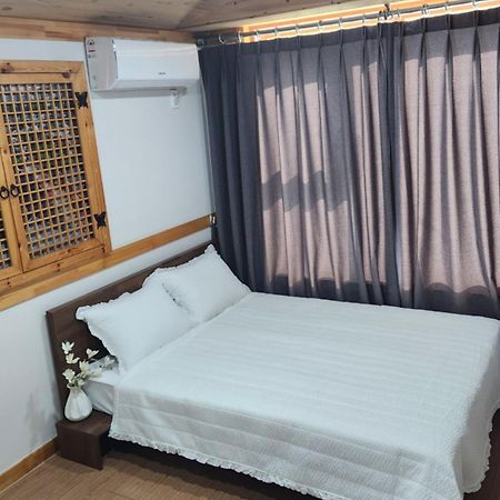 The Jeongga Hostel Csondzsu Kültér fotó