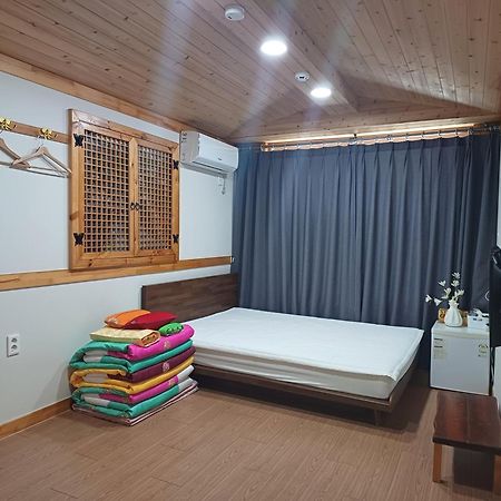 The Jeongga Hostel Csondzsu Kültér fotó